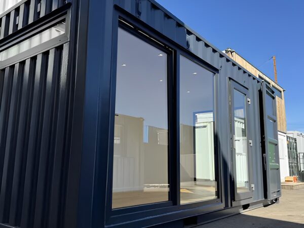 20x8ft-CUSTOM-SHIPPING-CONTAINER-CONVERSION-Portable-Building-Garden-Office-1.jpg