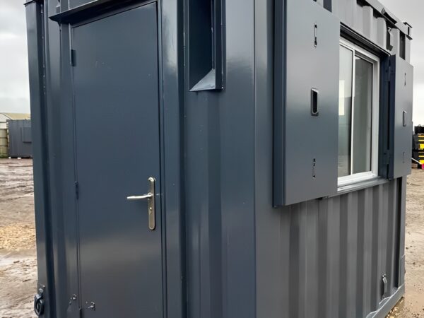 7x7ft-Shipping-Container-Office-Portable-Building-Anti-Vandal-Building-2.jpg