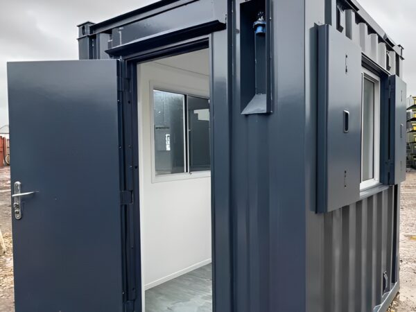 7x7ft-Shipping-Container-Office-Portable-Building-Anti-Vandal-Building-2.jpg